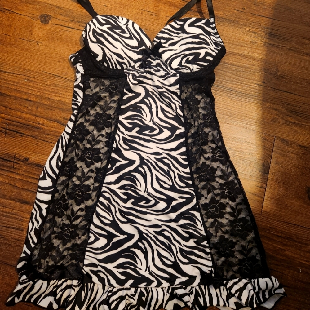Zebra print nighty
